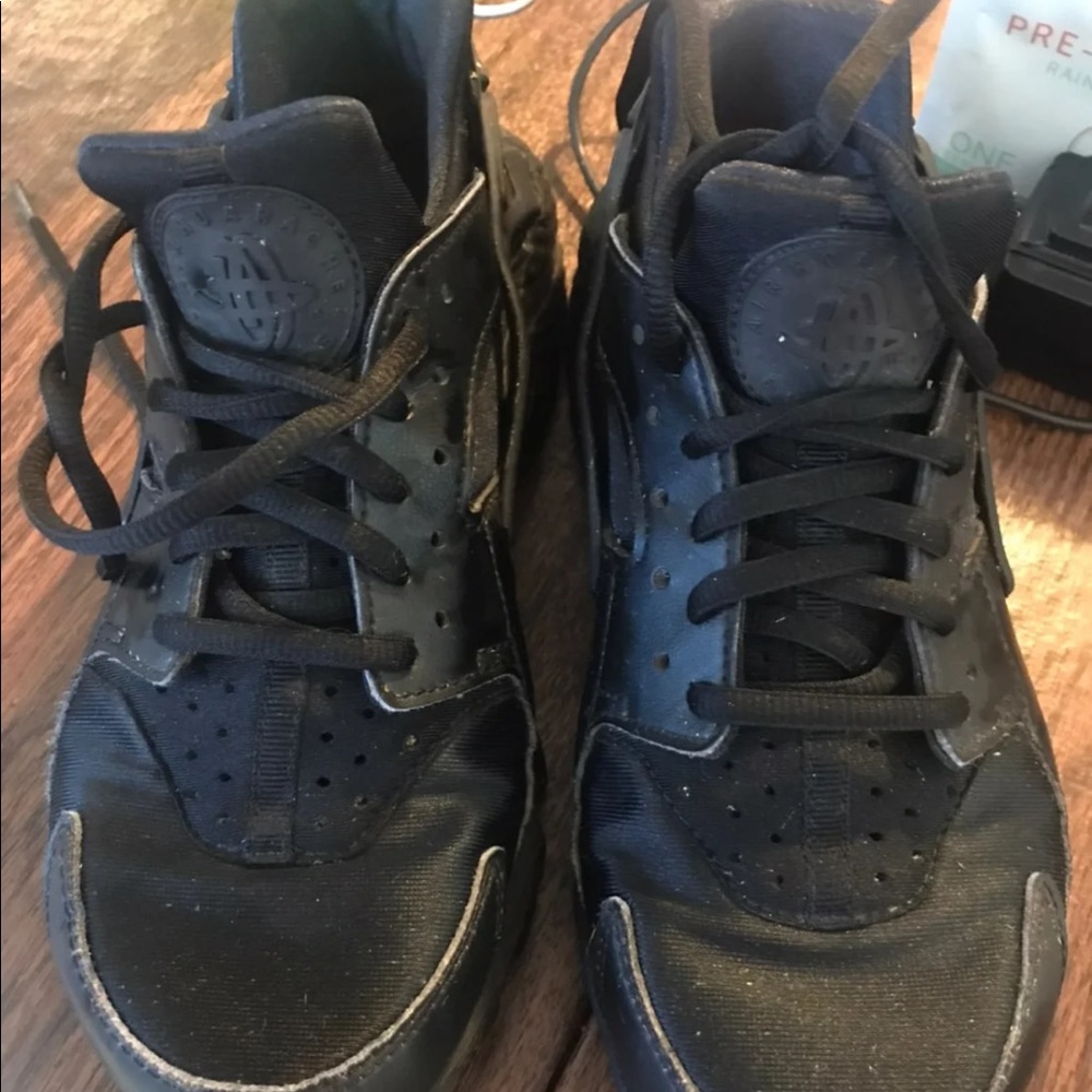 Nike huaraches women's size 7.5